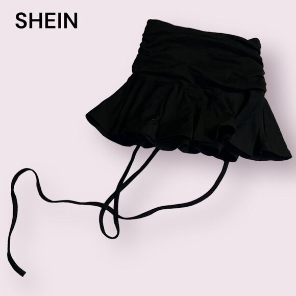 Preowned SHEIN ICON Cut Out Waist Heart Detail Ruched Skirt - Small - Picture 7 of 8